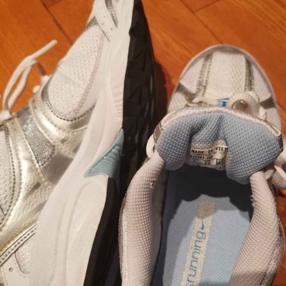 Nike running shoes - Picture 2 of 6